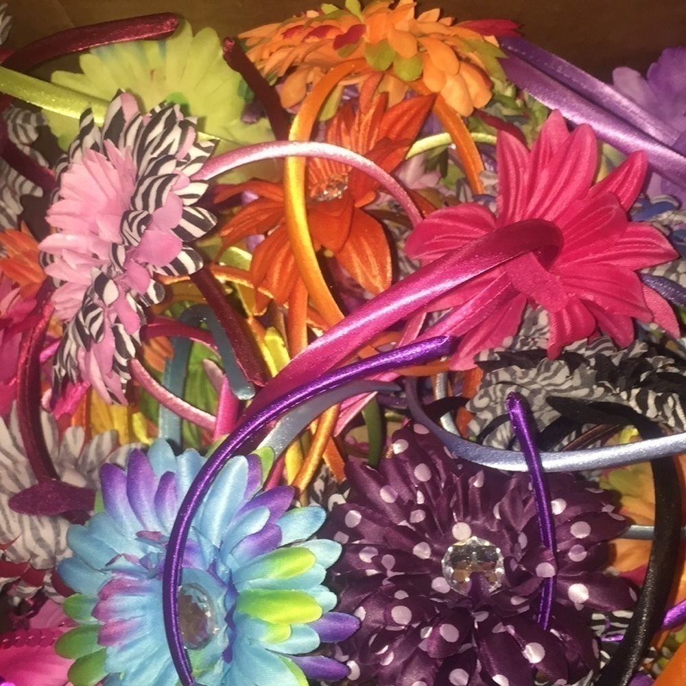 Lot of 10 random girls flower floral headbands. 🌸
